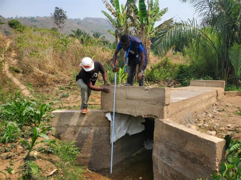 Photo 1- Culvert construction in Menteh Community, Mezam Division, Northwest region of Cameroon, enhancing access between community farms and markets. Photo Marvis ASAH, WFPCameroon