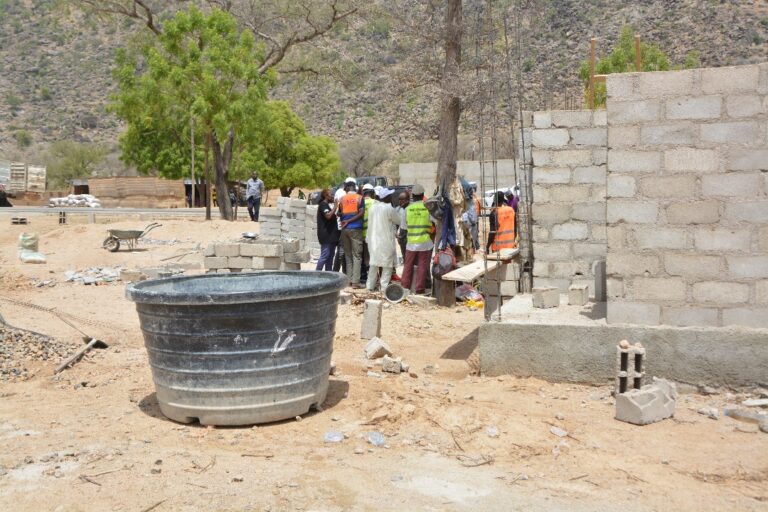 Un magasin de stockage en élévation à  Tchéré